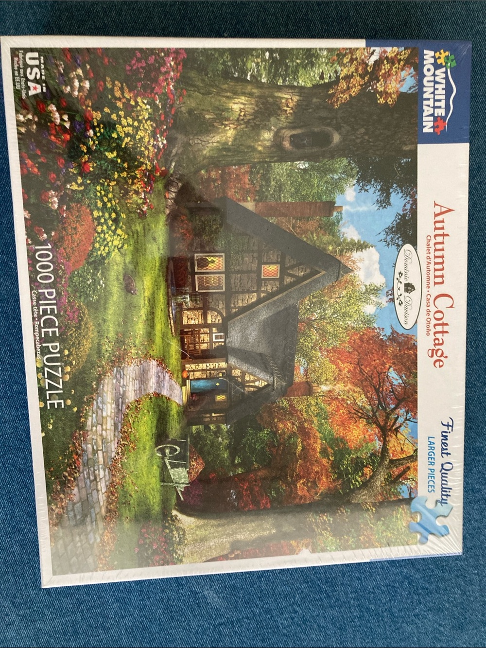 White mountain 1000 piece puzzle. “Autumn cottage”